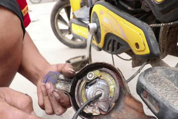 西青区电动车刹车故障